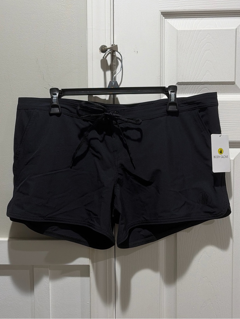 Body Glove Blacks Beach Vapor Shorts Boardshort Size XL NWT
